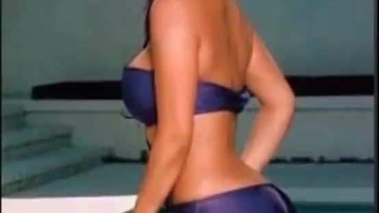 Kim kardashian en bikini